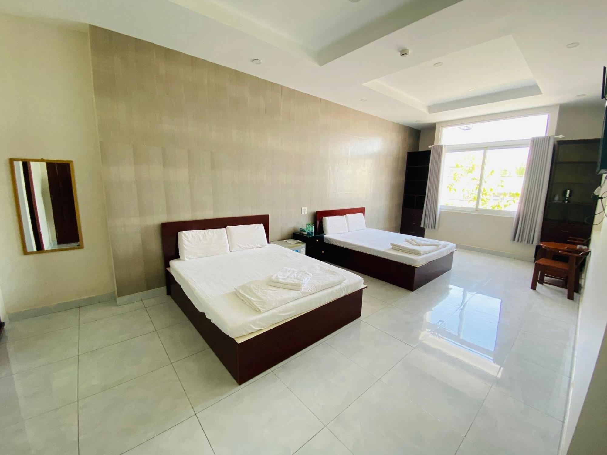 Phong Lan Guesthouse Chau Doc Extérieur photo