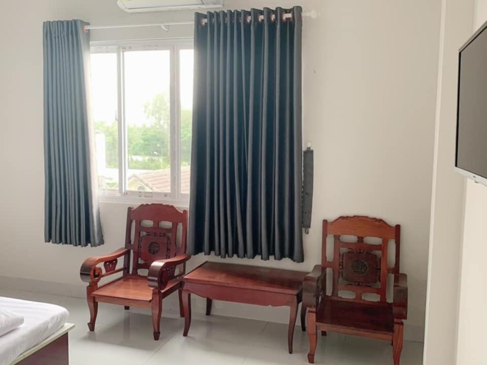 Phong Lan Guesthouse Chau Doc Extérieur photo